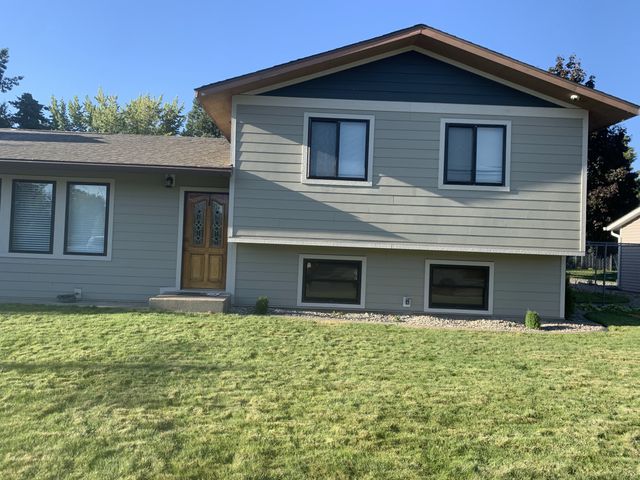 Hardie siding install — Spokane